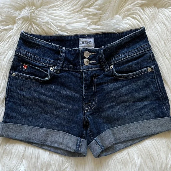 Hudson Jeans Ruby Mid Thigh Shorts - Picture 2 of 8